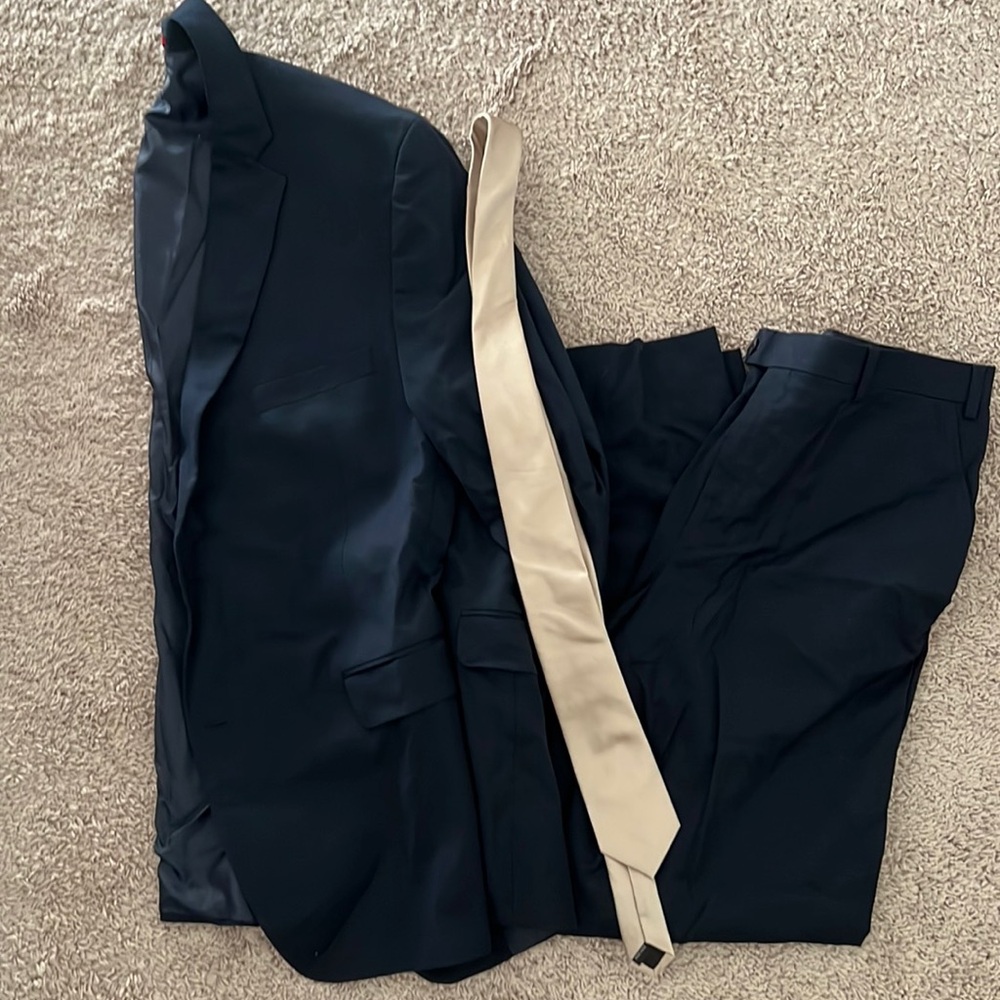 Men’s suit pants and jacket with tie color- navy